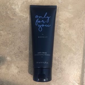 NWT Monat Anti Frizz Smoothing Primer